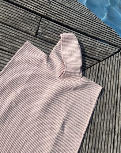 Kapucnis törölköző poncsó - Púder